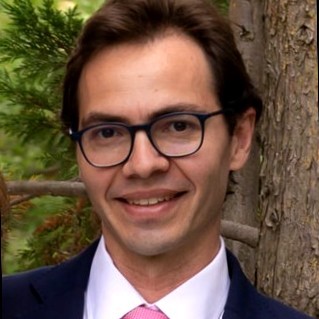 Albert Canela Headshot